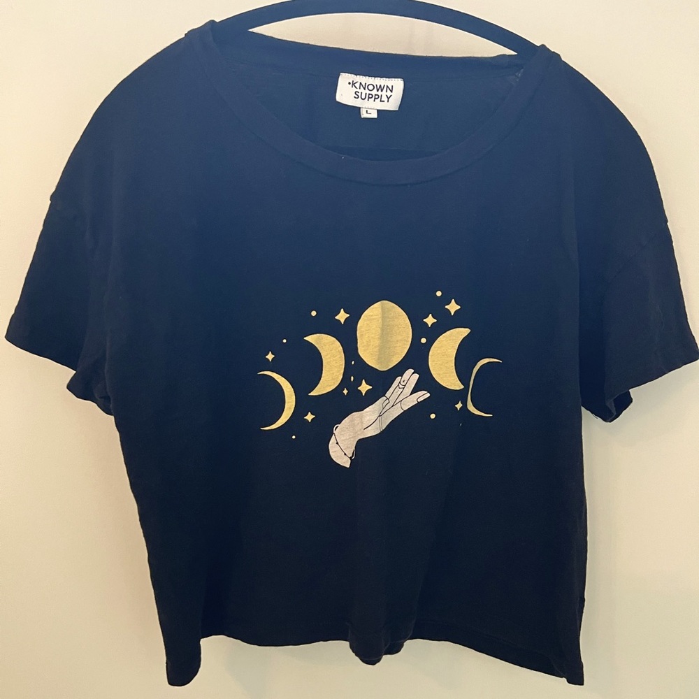 Known supply crop top T shirt